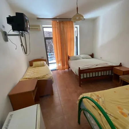 Pikihostseaside Qerret (Kavaje)